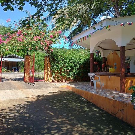 E&N Paradise Island Resort Siquijor Exterior foto