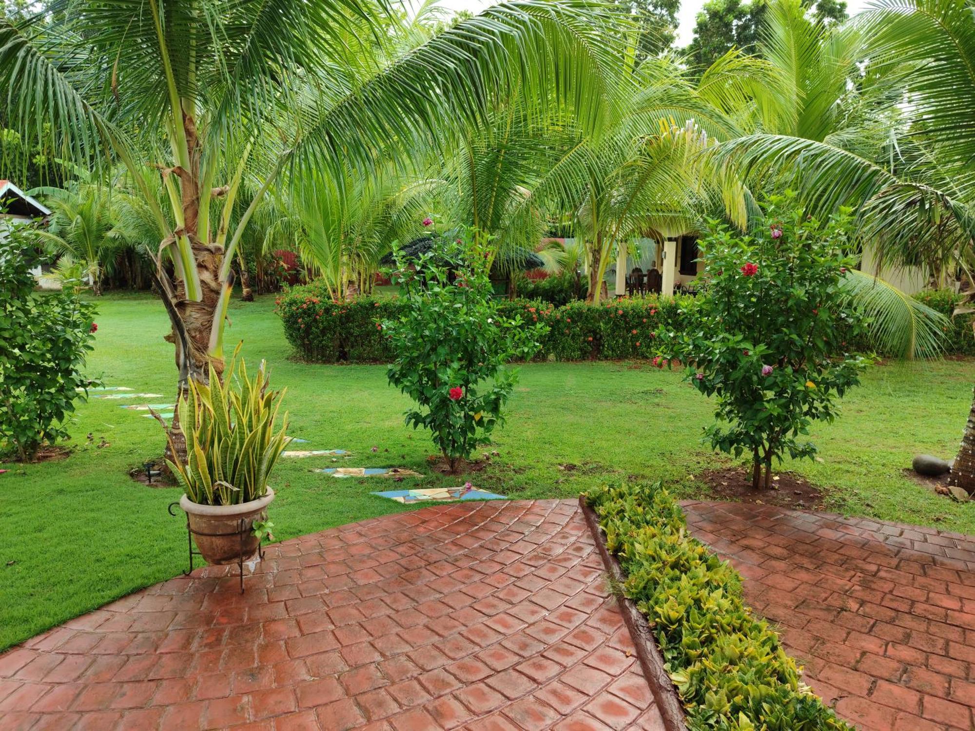 E&N Paradise Island Resort Siquijor Exterior foto